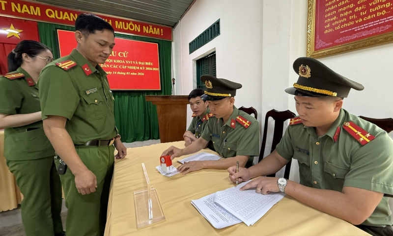 Đảm bảo quyền công dân cho các phạm nhân phía sau cánh cổng trại giam -0