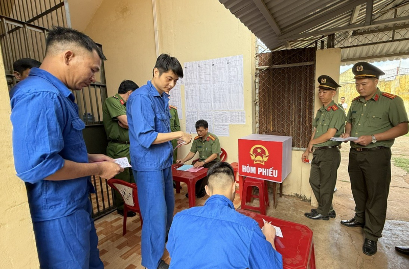 Đảm bảo quyền công dân cho các phạm nhân phía sau cánh cổng trại giam -0