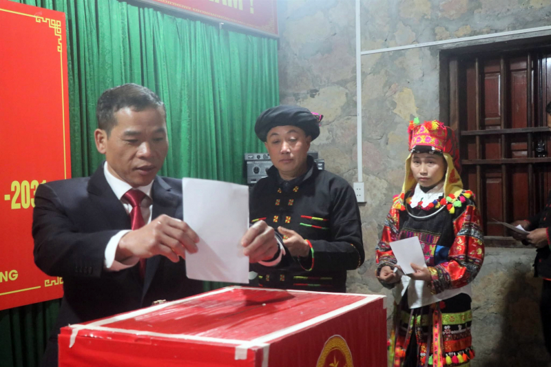 Rộn ràng Ngày hội toàn dân nơi địa đầu Tổ quốc -0