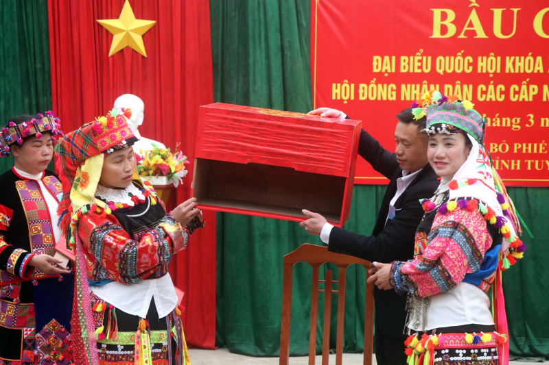 Rộn ràng Ngày hội toàn dân nơi địa đầu Tổ quốc -0