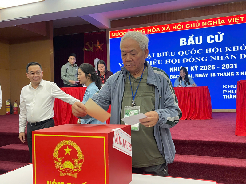 Những lá phiếu đặc biệt nơi giường bệnh -0