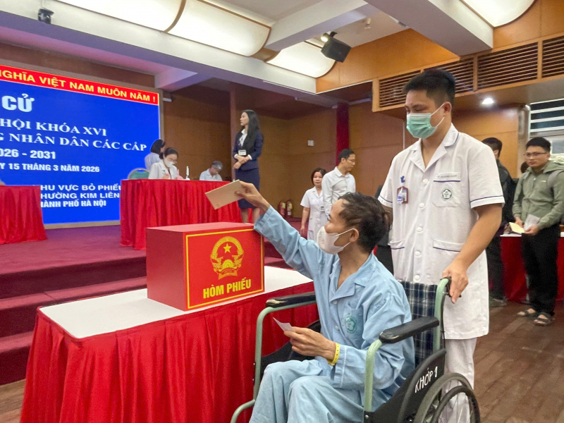 Những lá phiếu đặc biệt nơi giường bệnh -0