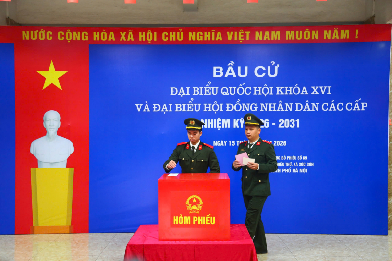 Niềm tự hào của học viên CAND trong lần đầu cầm lá phiếu -0