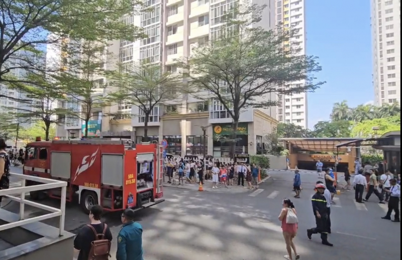 Dập tắt kịp thời đám cháy căn hộ tầng 7 -0