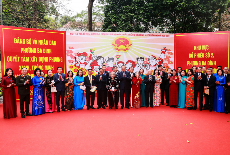 Tổng Bí thư Tô Lâm thực hiện quyền bầu cử, góp phần lan tỏa tinh thần Ngày hội toàn dân -1