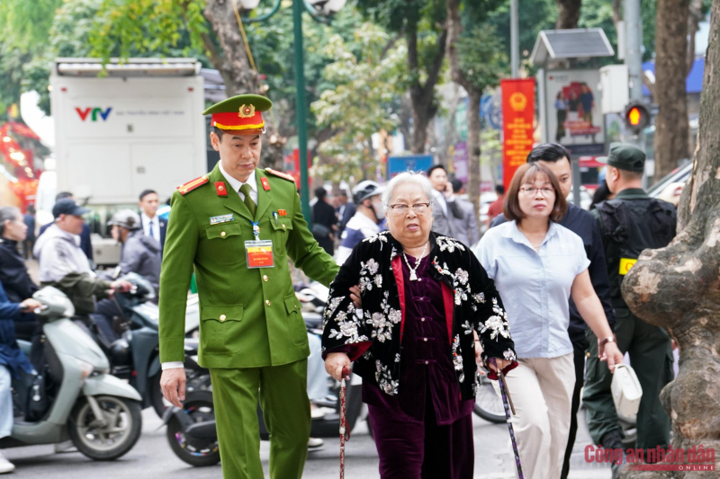 Đảm bảo tuyệt đối an ninh, an toàn tại Khu vực bỏ phiếu số 2, phường Ba Đình -0
