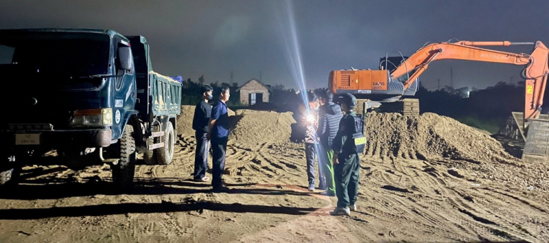 Sông Kôn và nỗi lo sạt lở khi liên tiếp gia tăng tần suất khai thác cát  -0