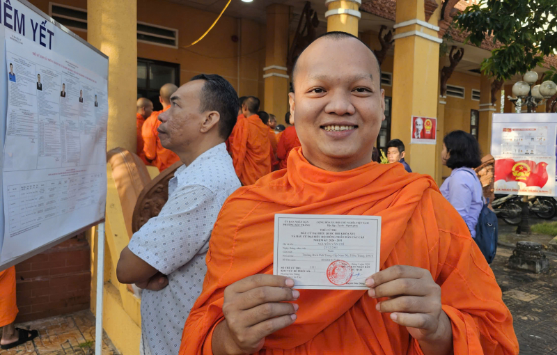 Cử tri là chức sắc, chức việc, đồng bào tôn giáo TP Cần Thơ hăng hái tham gia bầu cử -2