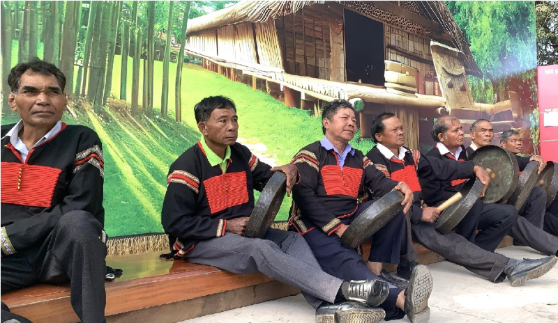 Đồng bào các dân tộc ở Tây Nguyên hân hoan đi bầu cử -0