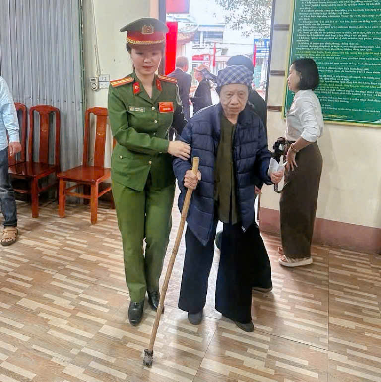 z7621651797634_1ade4805f755a158f3d2cabe7d4a4015(1).jpg -0