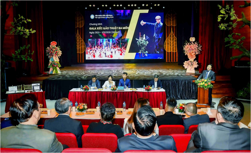 Khi Xiếc Việt “trở mình” -0