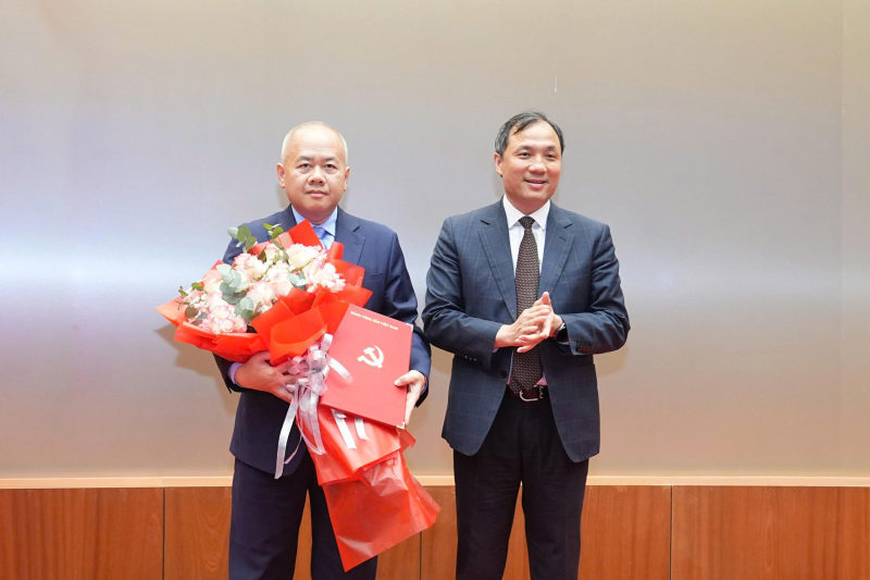 Thứ trưởng Bộ Tài chính Đỗ Thành Trung được điều động giữ chức Phó Bí thư Thành ủy Hải Phòng -0