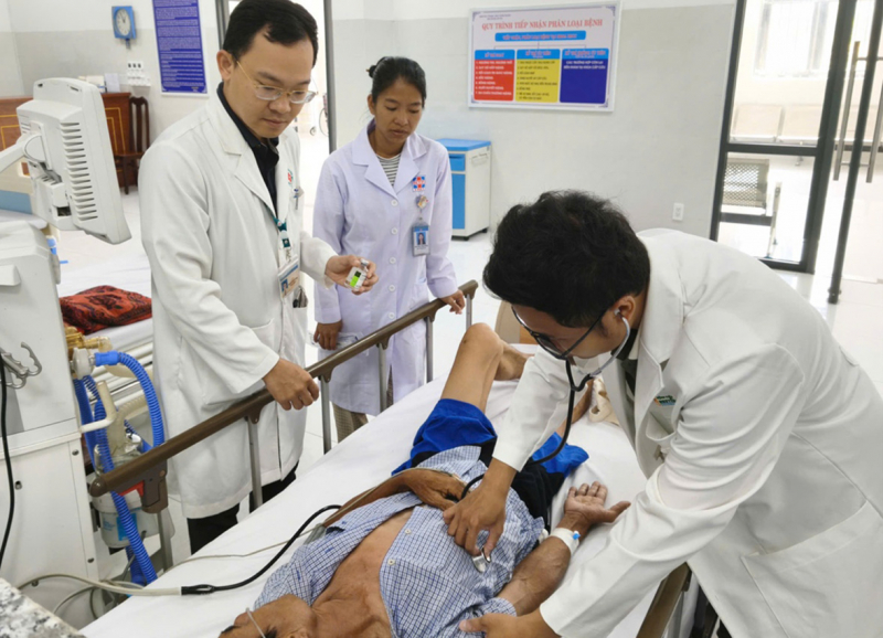 An ninh hàng không Côn Đảo: Kịp thời hỗ trợ chuyến bay trực thăng cấp cứu bệnh nhân -2