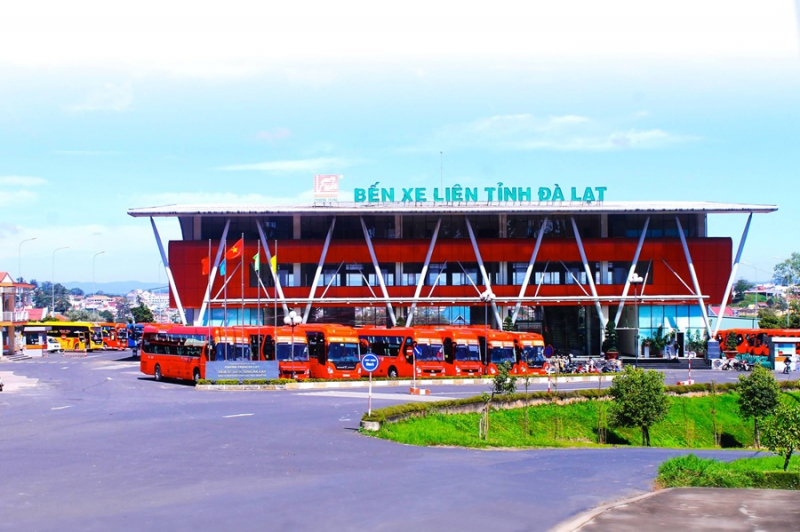 Ngăn chặn lợi dụng giá xăng dầu tăng để tăng giá dịch vụ -0