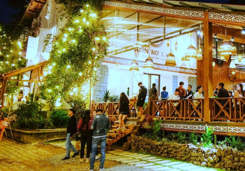 Ngăn chặn lợi dụng giá xăng dầu tăng để tăng giá dịch vụ -0