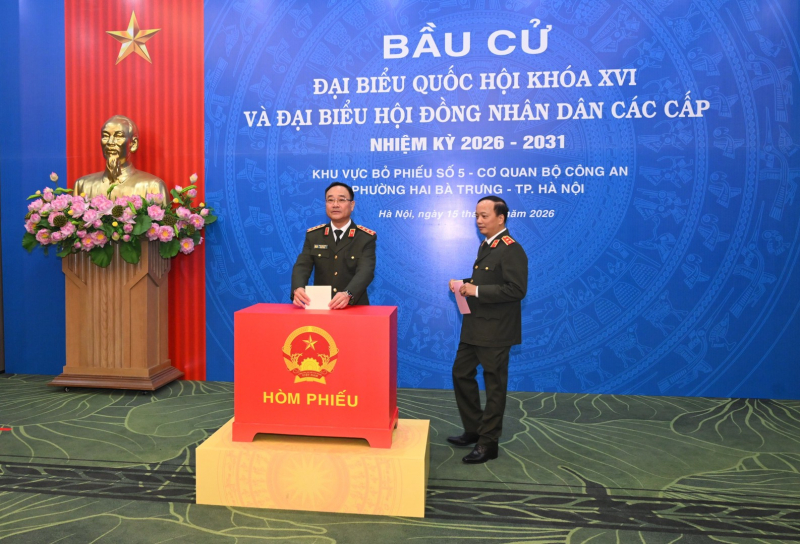 MPS leaders cast votes for deputies to the 16th National Assembly and People’s Councils -0