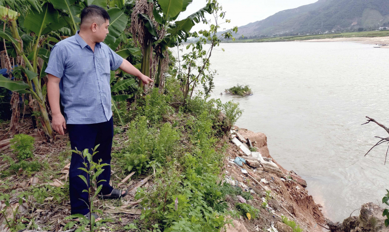 Bờ sông Vu Gia sạt lở nghiêm trọng, người dân mong mỏi kè kiên cố -0