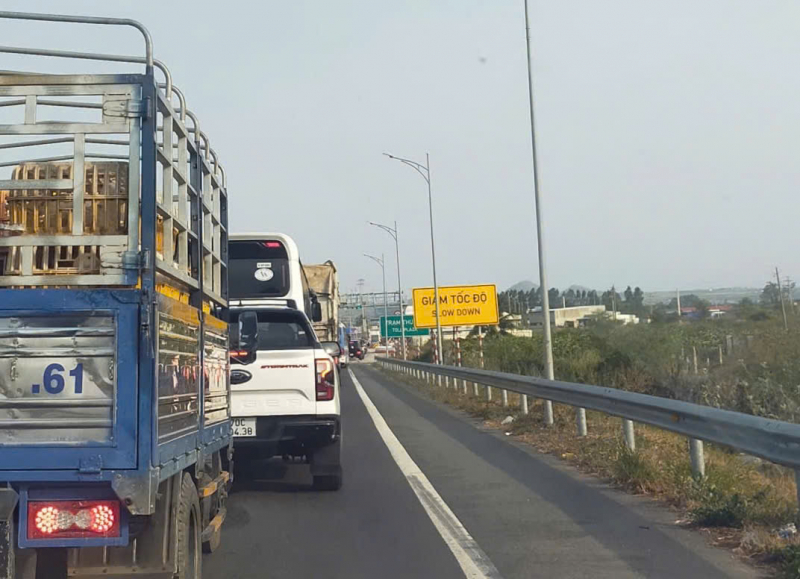 Khẩn trương khắc phục lỗi hệ thống tại các trạm thu phí cao tốc -0