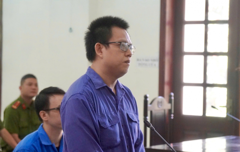 “Giúp đỡ sinh viên”, hai cựu cán bộ đoàn lãnh án -0