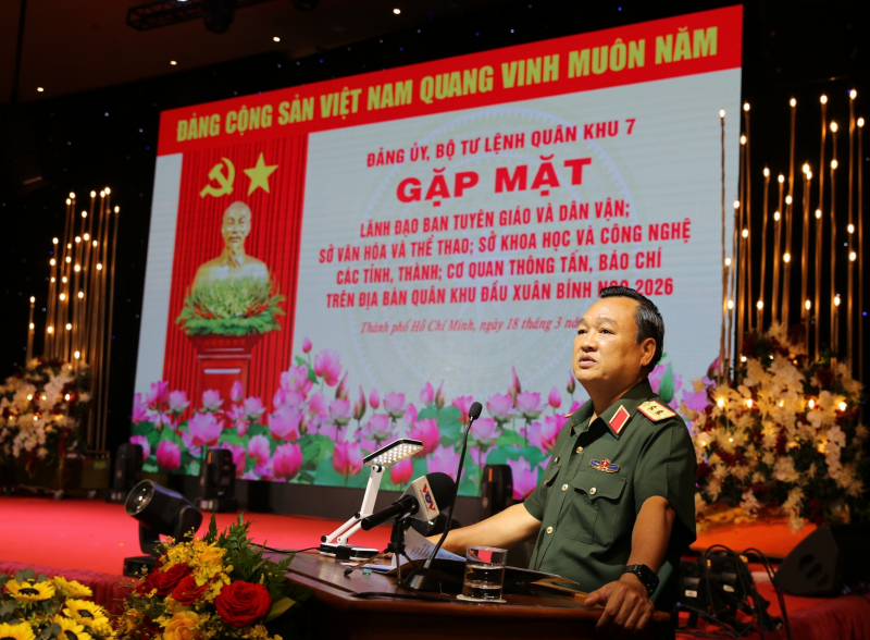 Quân khu 7 gặp mặt các cơ quan thông tấn, báo chí đầu Xuân Bính Ngọ 2026  -0