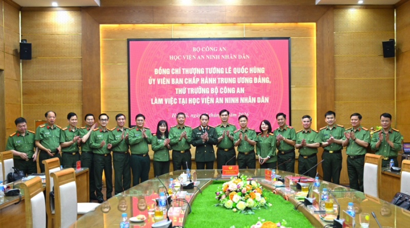 Xứng đáng cơ sở giáo dục đại học hàng đầu của lực lượng CAND và của Quốc gia -0