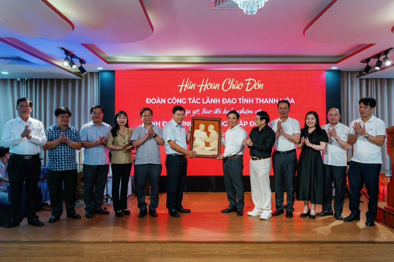 Ban Thường vụ Tỉnh ủy Thanh Hóa thăm và làm việc tại Tỉnh An Giang và Tập đoàn Sao Mai -0