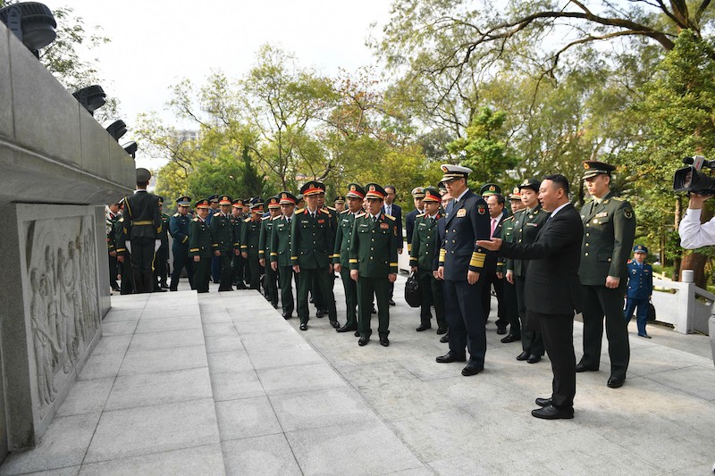 Bộ trưởng Phan Văn Giang và Đoàn đại biểu Việt Nam sang Trung Quốc dự giao lưu -5