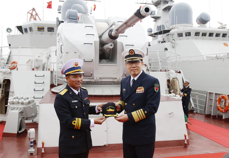 Bộ trưởng Phan Văn Giang và Đoàn đại biểu Việt Nam sang Trung Quốc dự giao lưu -2