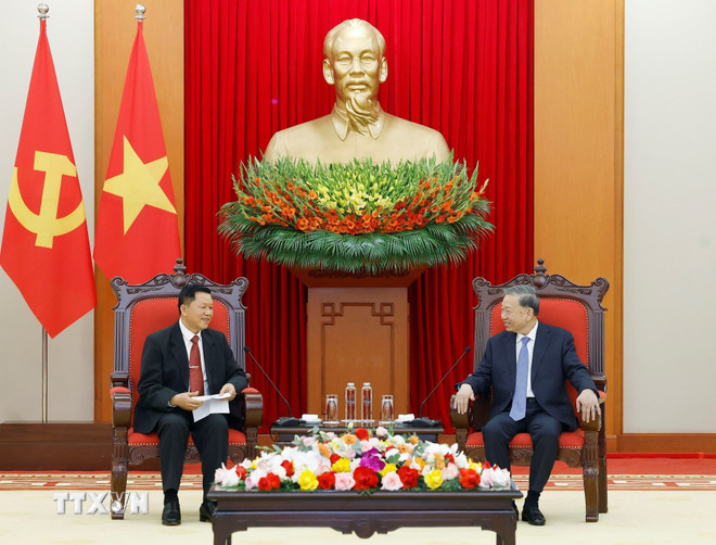 Tổng Bí thư Tô Lâm tiếp Bộ trưởng Bộ Công an Lào -0
