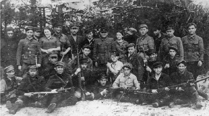 “Lũy thép” du kích giữa rừng sâu Belarus -0