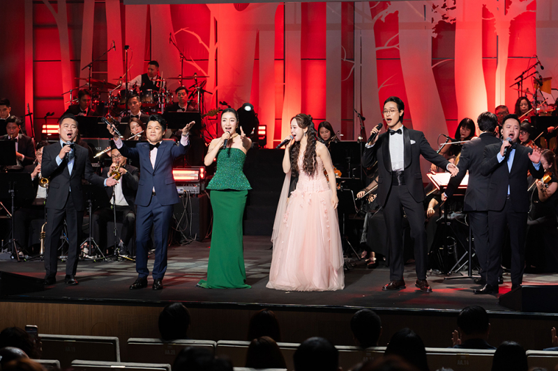 các ngh- si cùng hát v- nh-ng ngu-i lính.jpg -0