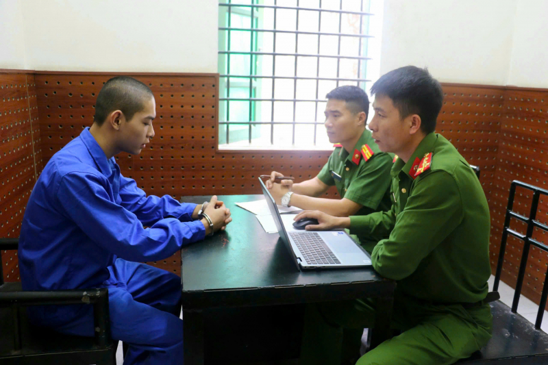 Nhóm trộm xe máy liên tỉnh sa lưới khi đang trên đường tẩu thoát -0