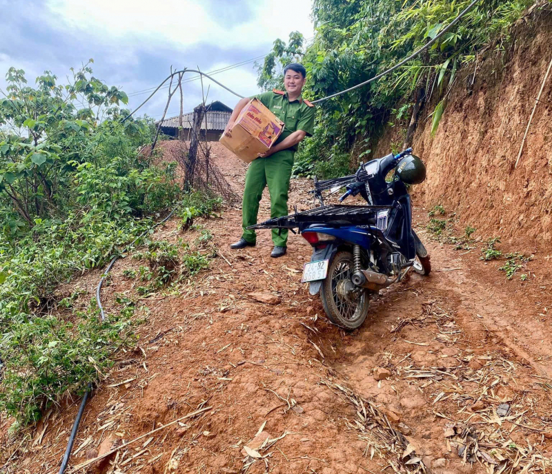 trên du-ng d-n v-i các con.jpg -0