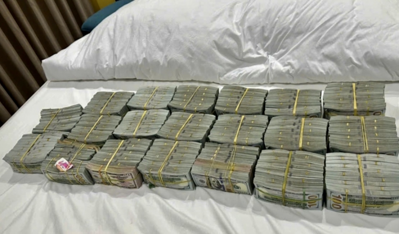 Cùng đồng bọn giả danh Công an lên kịch bản cướp gần 2,3 triệu USD của mẹ ruột -0