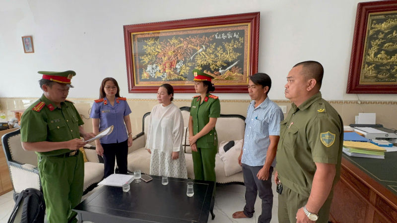 Doanh nhân Nguyễn Ngọc Tiền, vợ cố diễn viên Quý Bình, bị bắt vì lừa đảo chiếm đoạt 41,2 tỷ đồng -0