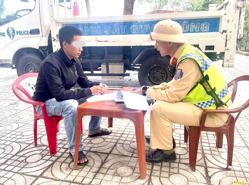“Phạt nguội” vi phạm từ tin báo tố giác của người dân -0