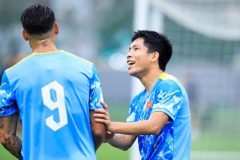 Đỗ Hoàng Hên: Tôi tự hào khi được khoác áo ĐTQG Việt Nam -1