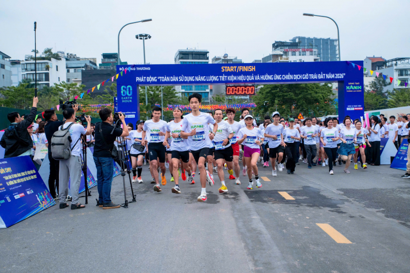 2.000 người chạy hưởng ứng sử dụng năng lượng tiết kiệm, Chiến dịch Giờ Trái đất -0