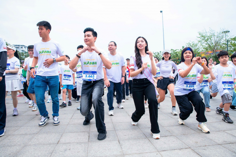 2.000 người chạy hưởng ứng sử dụng năng lượng tiết kiệm, Chiến dịch Giờ Trái đất -1