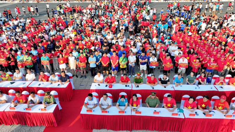 Miền Tây Nam bộ sôi nổi “Ngày chạy Olympic: Vì sức khỏe toàn dân - Vì an ninh Tổ quốc” -0
