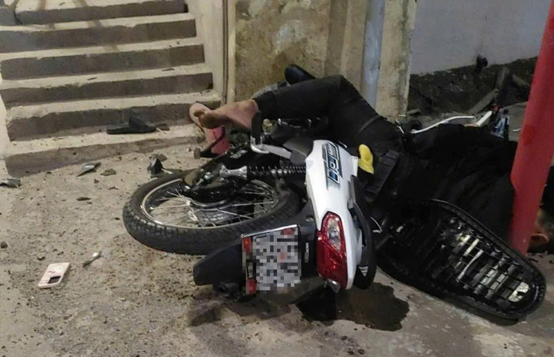 Tông vào lan can hầm Phú Gia, 2 người đi xe máy tử vong tại chỗ -0