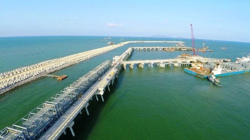 Từ siêu cảng Nghi sơn đến “thành phố sân bay” -1