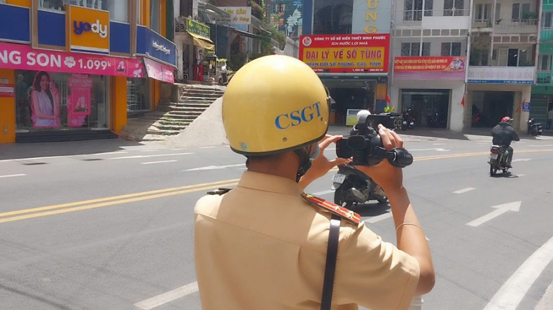 Ứng dụng công nghệ hiện đại, nâng cao hiệu quả xử lý vi phạm giao thông -0