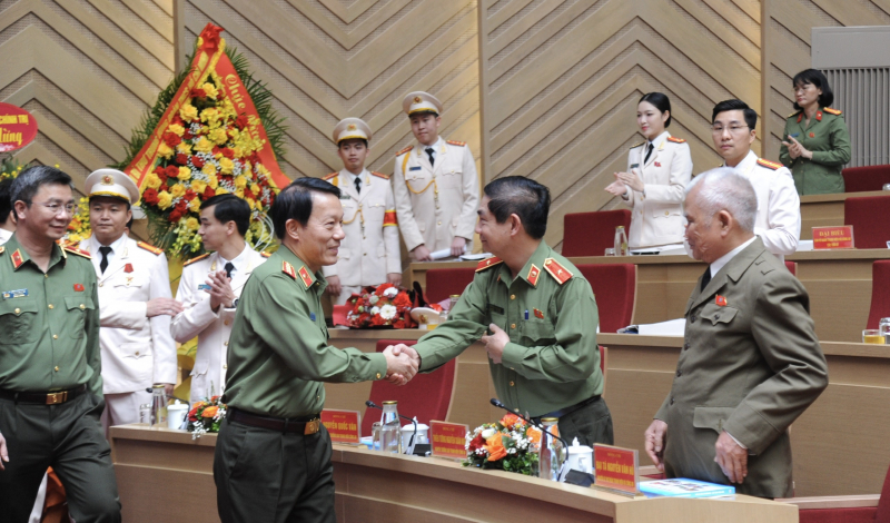 Tuổi trẻ Công an nhân dân và 70 năm xây dựng, cống hiến, trưởng thành -1