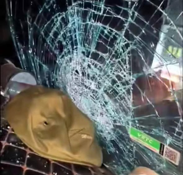 Nhanh chóng xác minh nhóm đối tượng ném đá vào xe ô tô đang lưu thông trên cao tốc Bắc-Nam -0