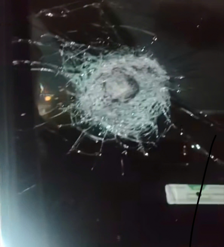 Nhanh chóng xác minh nhóm đối tượng ném đá vào xe ô tô đang lưu thông trên cao tốc Bắc-Nam -0