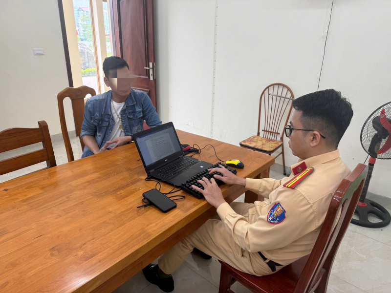 Chuyển cơ quan điều tra vụ 3 đối tượng bịa đặt, vu khống CSGT để trốn tránh xử lý nồng độ cồn -2