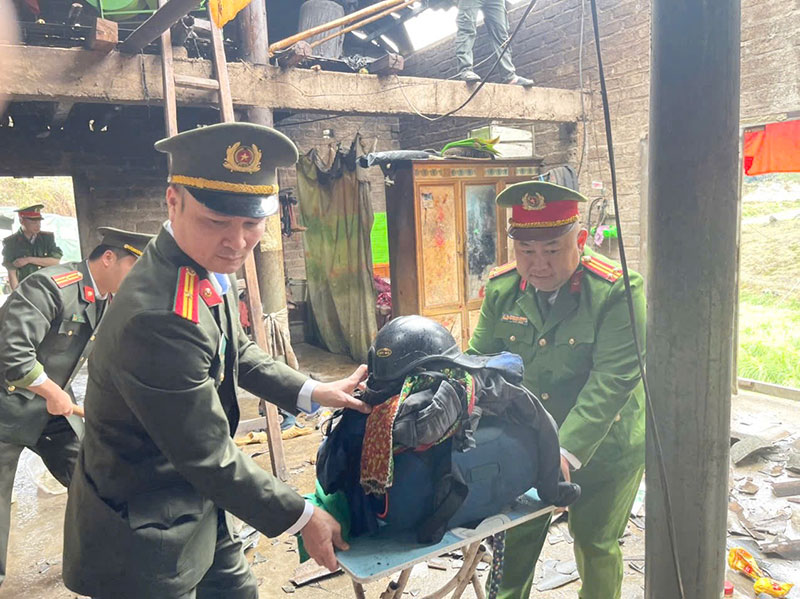 Khẩn trương hỗ trợ nhân dân khắc phục hậu quả thiên tai, mưa đá ở Tuyên Quang -0