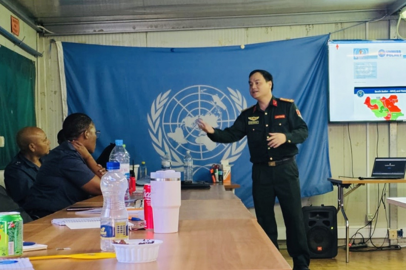 Sĩ quan Công an Việt Nam được khen thưởng đột xuất tại Nam Sudan -0