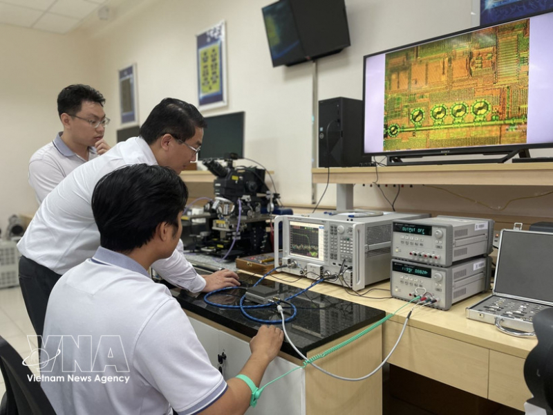 Ho Chi Minh City sets sights on becoming semiconductor hub -0